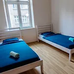 Hostel T&t & *